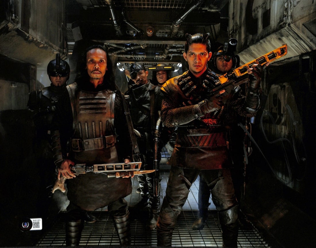 11x14 Photograph Signed by Iko Uwais as Razoo Qin-Fee Beckett Authenticated: 11x14 Photograph Signed by Iko Uwais as Razoo Qin-Fee Beckett Authenticated This is an autographed 11x14 photograph signed by Iko Uwais, who portrayed Razoo Qin-Fee in Star Wars: The Force Awakens. Th