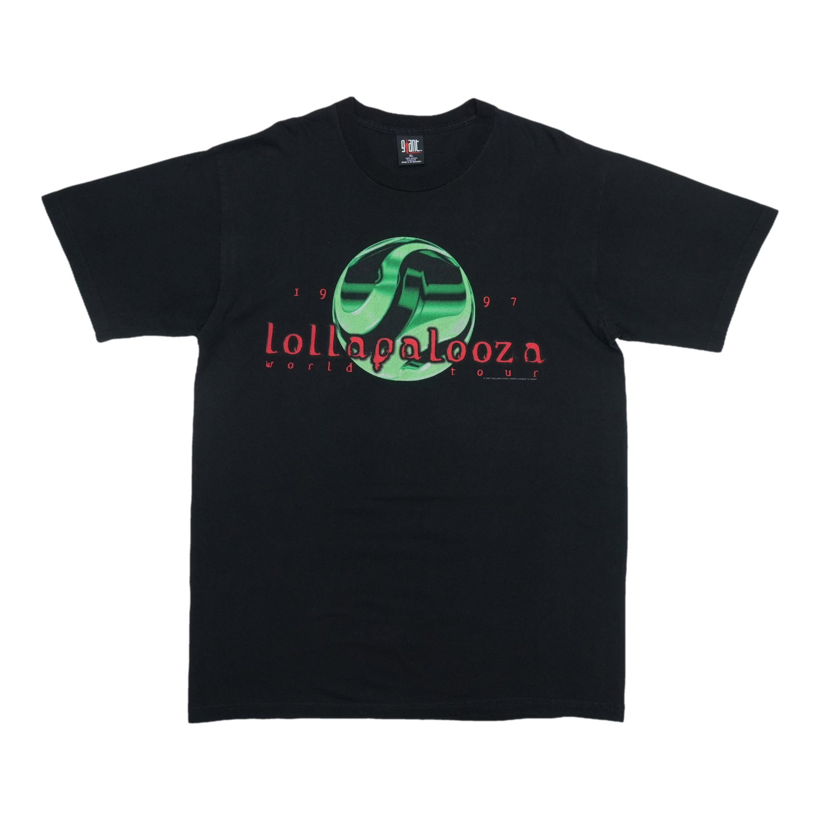 Vintage 1997 Lollapalooza black cotton concert tee XL: Vintage 1997 Lollapalooza black cotton concert tee XL This is an original vintage 1997 Lollapalooza World Tour shirt, not a modern reproduction. The shirt is made from 100% cotton and features a class