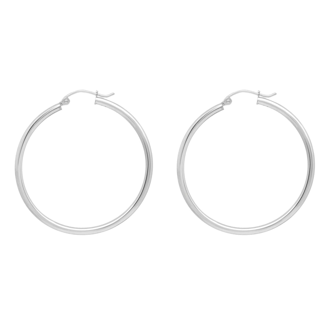 Rachel Koen 14K White Gold Medium Round Hoop Earrings Pair: Rachel Koen 14K White Gold Medium Round Hoop Earrings Pair Medium round hollow hoop earrings crafted in 14K white gold with a high polish finish. This pre-owned pair features an engraved design and hi