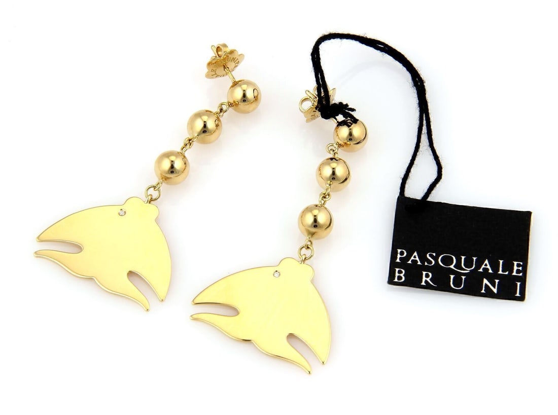 Pasquale Bruni Le Monde 18k Yellow Gold Fish Dangle Earrings: Pasquale Bruni Le Monde 18k Yellow Gold Fish Dangle Earrings Diamond fish drop dangle earrings from the Le Monde collection, crafted in 18k yellow gold and accented with approximately 0.02 ct total we
