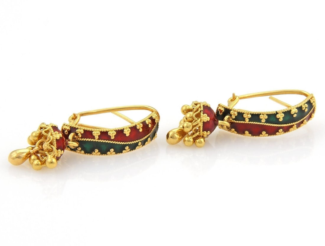 Vintage 22k Yellow Gold Jhumki Earrings Green Red Enamel Floral: Vintage 22k Yellow Gold Jhumki Earrings Green Red Enamel Floral Vintage estate floral Jhumki earrings crafted in 22k yellow gold with green and red enamel detailing. The earrings feature a curved hugg