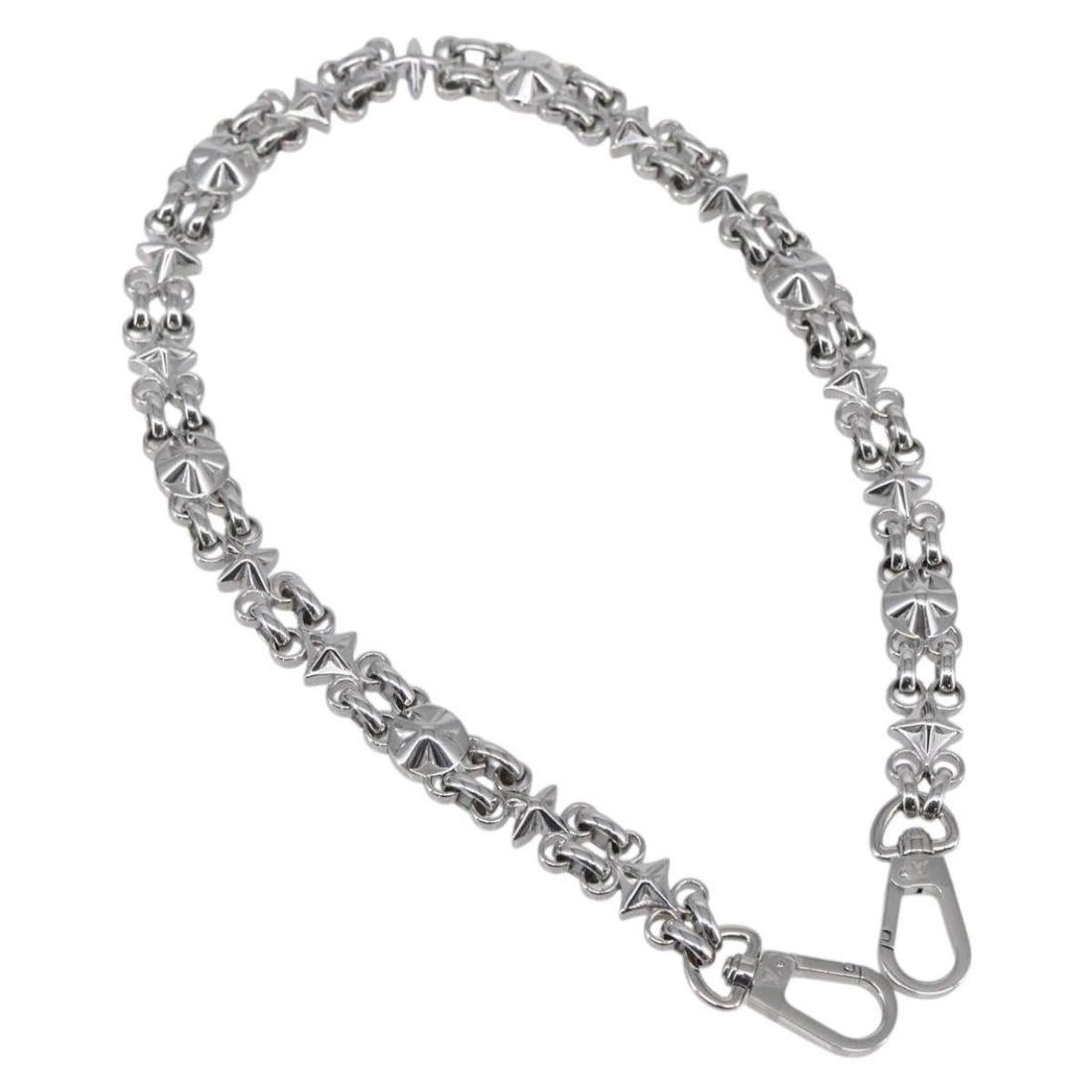 Louis Vuitton Silver Metal Shoulder Strap Chain 23.6 Inch: Louis Vuitton Silver Metal Shoulder Strap Chain 23.6 Inch A Louis Vuitton chain shoulder strap in silver-tone metal, measuring 23.6 inches. The item is listed in excellent condition with no remarkable
