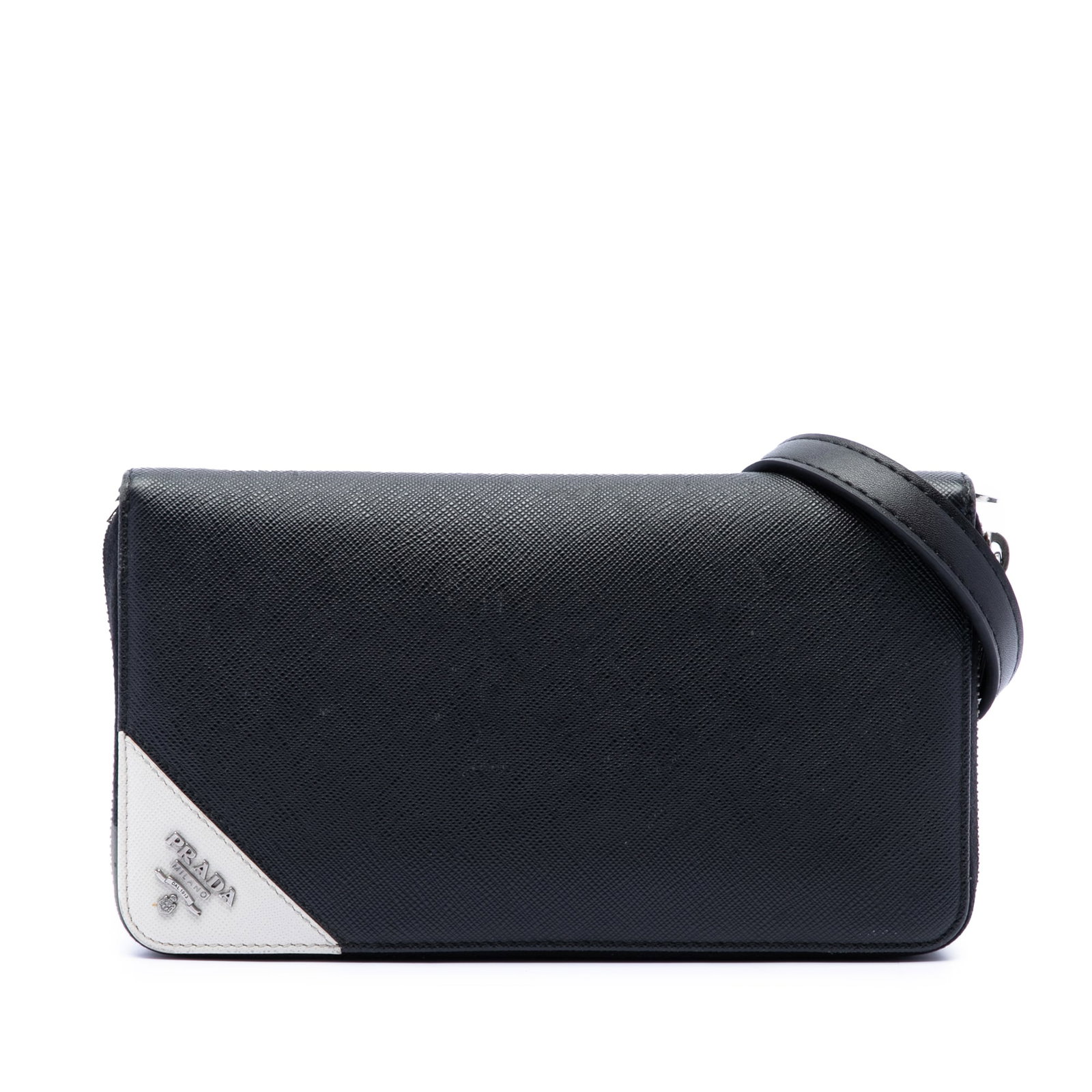 Prada Saffiano Wallet on Strap Black Leather Crossbody Bag: Prada Saffiano Wallet on Strap Black Leather Crossbody Bag Prada Saffiano Wallet On Strap crossbody bag in black leather, made in Italy. It features a saffiano leather body, a detachable and adjustabl