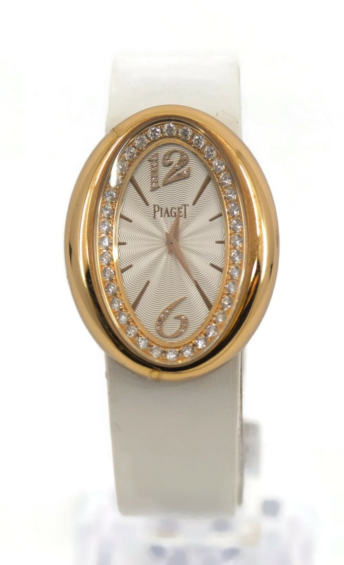 Piaget Limelight Magic Hour Diamond 18K Rose Gold Watch GOA32096: Piaget Limelight Magic Hour Diamond 18K Rose Gold Watch GOA32096 Introducing the Piaget Limelight Magic Hour Diamond Watch, an exquisite timepiece crafted from luxurious 18K rose gold. This elegant wr