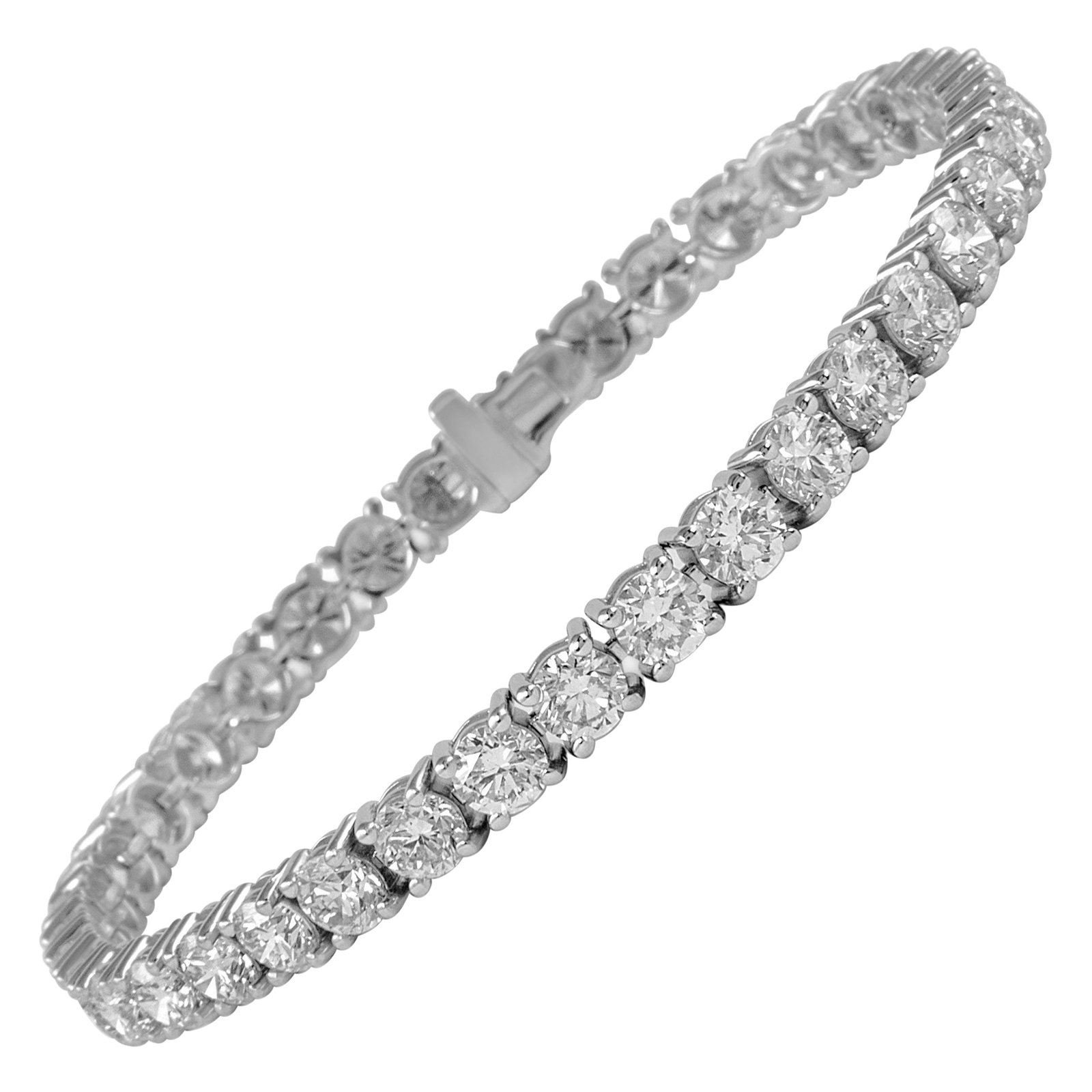 11.57ct Diamond Tennis Bracelet 18k White Gold GIA Appraised: 11.57ct Diamond Tennis Bracelet 18k White Gold GIA Appraised This exquisite and timeless diamond tennis bracelet features 38 round brilliant diamonds totaling 11.57 carats. Set in luxurious 18k white 