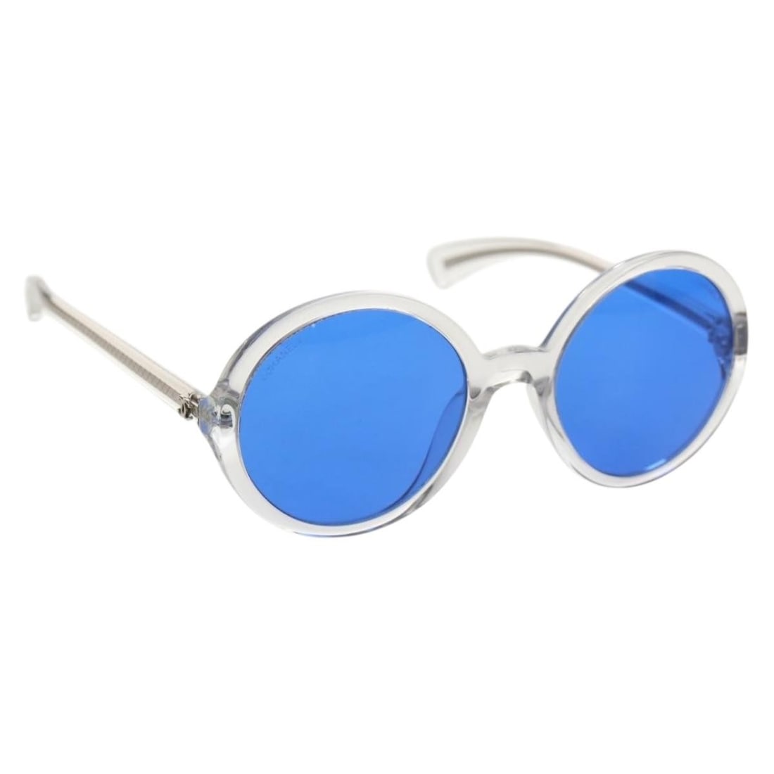 CHANEL CC Blue Plastic Sunglasses with Case Made in Italy: CHANEL CC Blue Plastic Sunglasses with Case Made in Italy Authentic CHANEL women's sunglasses in blue plastic with signature CC styling. Made in Italy and includes a sunglass case. Condition is AB, ra