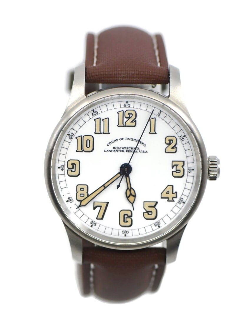 RGM 151-USA Mens Automatic Wristwatch Stainless Steel With Box: RGM 151-USA Mens Automatic Wristwatch Stainless Steel With Box RGM Model 151-USA men's wristwatch with a stainless steel case and leather band. It features a mechanical automatic movement, analog disp