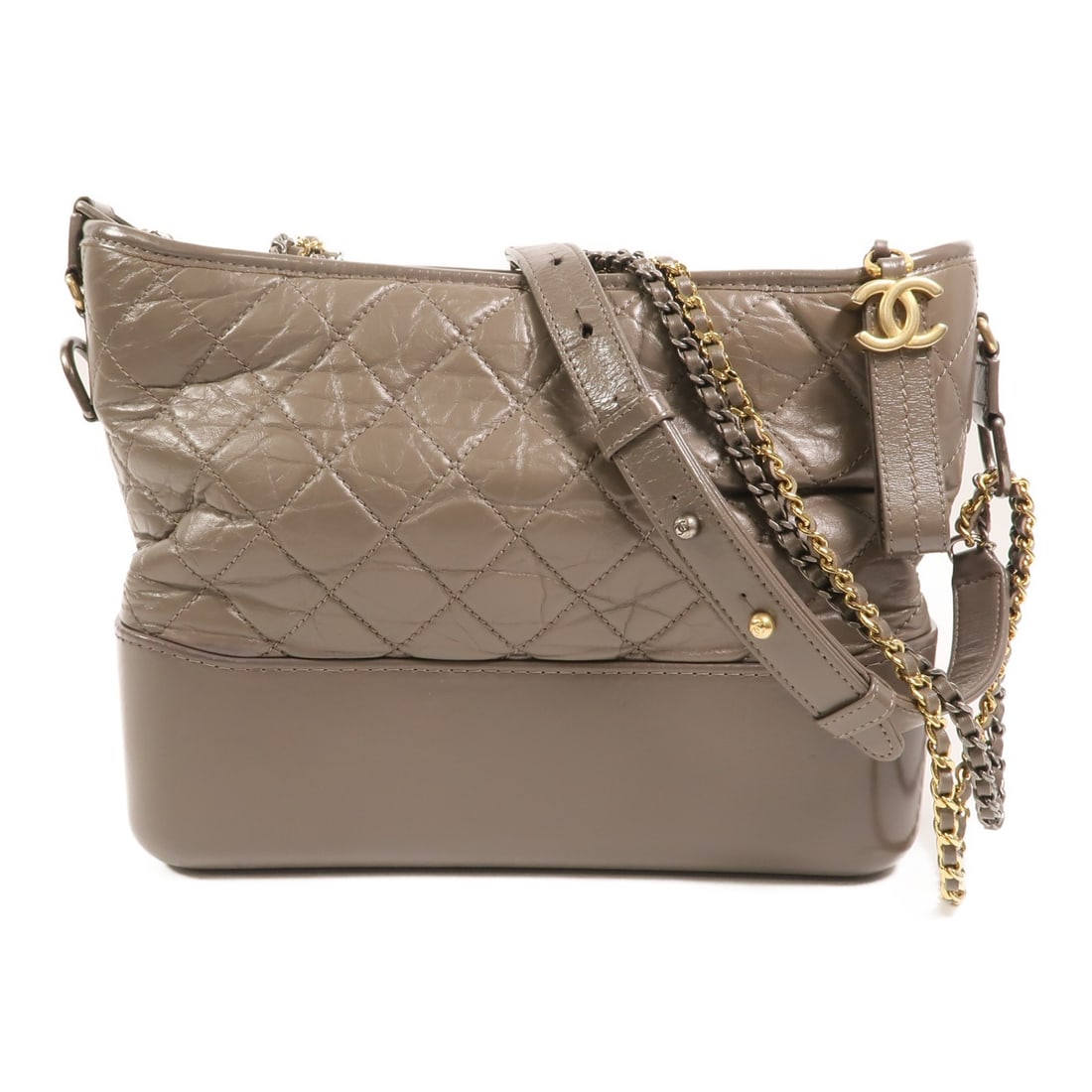 CHANEL Gabrielle AS1521 medium calfskin shoulder bag gray: CHANEL Gabrielle AS1521 medium calfskin shoulder bag gray A CHANEL CC Gabrielle Medium Chain Shoulder Bag in gray calfskin leather, model AS1521. It features a medium chain shoulder design, a fastener