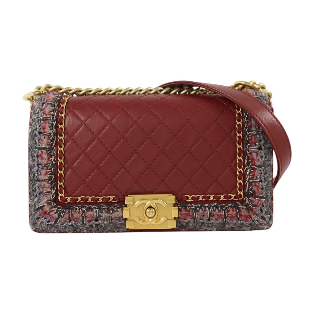 CHANEL Boy 25 Red Calfskin Tweed Chain Shoulder Bag: CHANEL Boy 25 Red Calfskin Tweed Chain Shoulder Bag CHANEL Boy 25 chain shoulder bag in red calfskin (cowhide) and tweed. This women's shoulder bag features a flap pocket, red frame color, and comes w