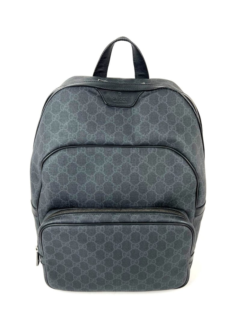 Gucci GG Supreme Canvas Large Gray Backpack with Adjustable Leather Straps (1 of 16)