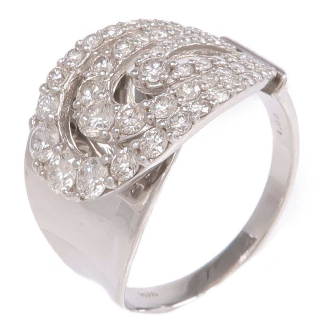 Pt900 Platinum Diamond Ring Size 6.5 Womens Jewelry: Pt900 Platinum Diamond Ring Size 6.5 Womens Jewelry A women's ring in Pt900 platinum with a clear diamond main stone. The ring is size 6.5 and has a clear color appearance. Condition is B: reasonable 
