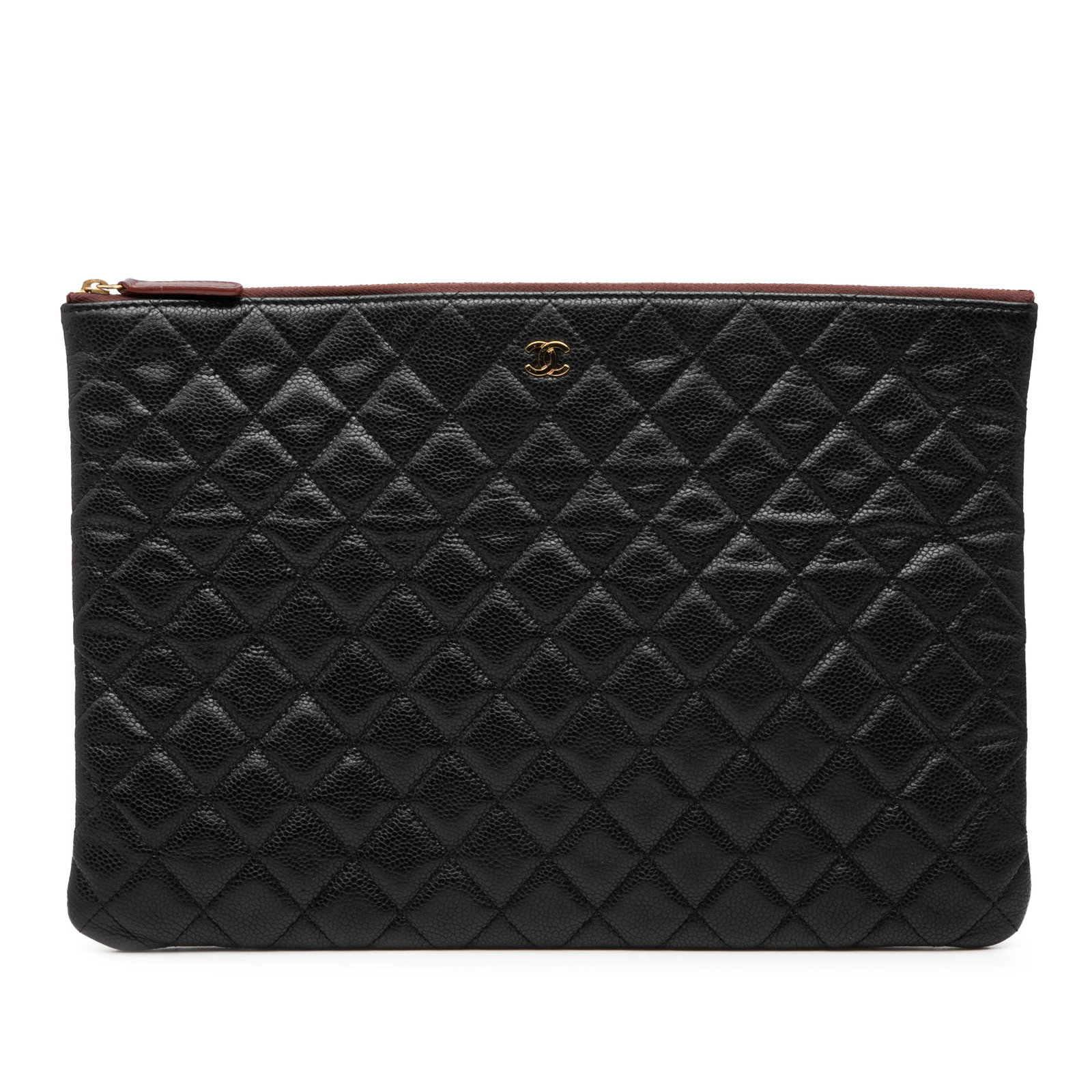 Chanel black quilted leather zip clutch pouch: Chanel black quilted leather zip clutch pouch This Chanel Large Quilted Caviar O Case Clutch features a black quilted caviar leather body and a top zip closure. The bag is crafted in Italy and is desi