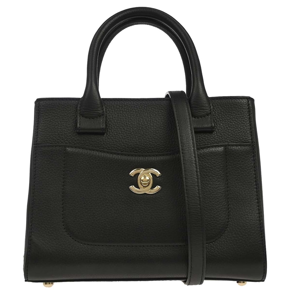 CHANEL Neo Executive Cerf 2way calfskin tote with shoulder strap: CHANEL Neo Executive Cerf 2way calfskin tote with shoulder strap Chanel black calfskin Neo Executive Cerf 2way tote bag in very good condition. It features a magnetic closure, double handles, a should