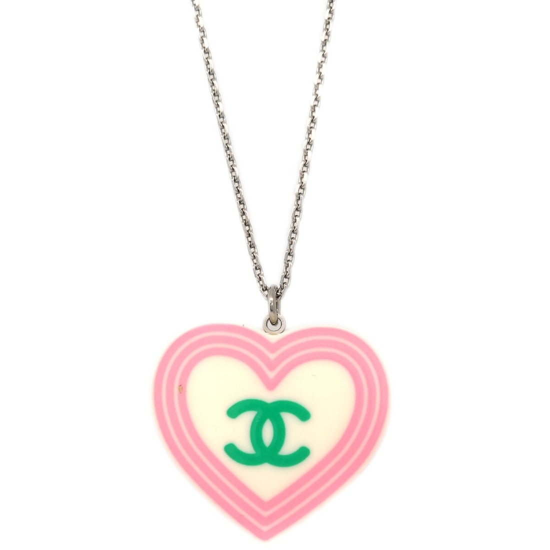 Chanel Heart Pendant Necklace Silver Plated White Chain: Chanel Heart Pendant Necklace Silver Plated White Chain Chanel heart chain necklace pendant in silver white with a silver plated finish. The item is a pendant style piece made in France and is describ