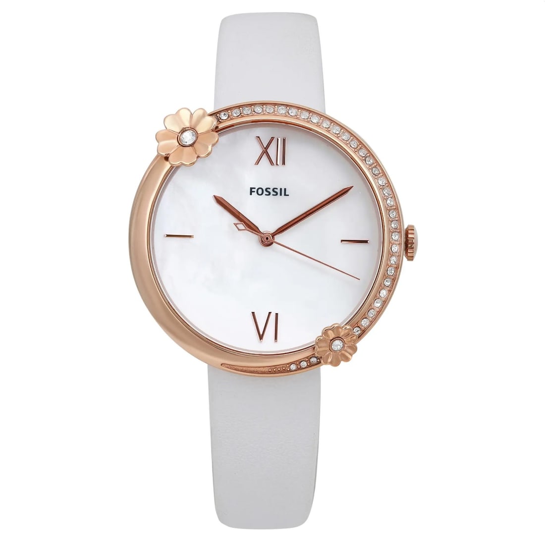 Fossil Presley Rose Gold Crystal Dial Leather Watch ES4601: Fossil Presley Rose Gold Crystal Dial Leather Watch ES4601 Introducing the Fossil Presley ladies watch, designed for the modern woman who appreciates casual elegance. This wristwatch features a stunni