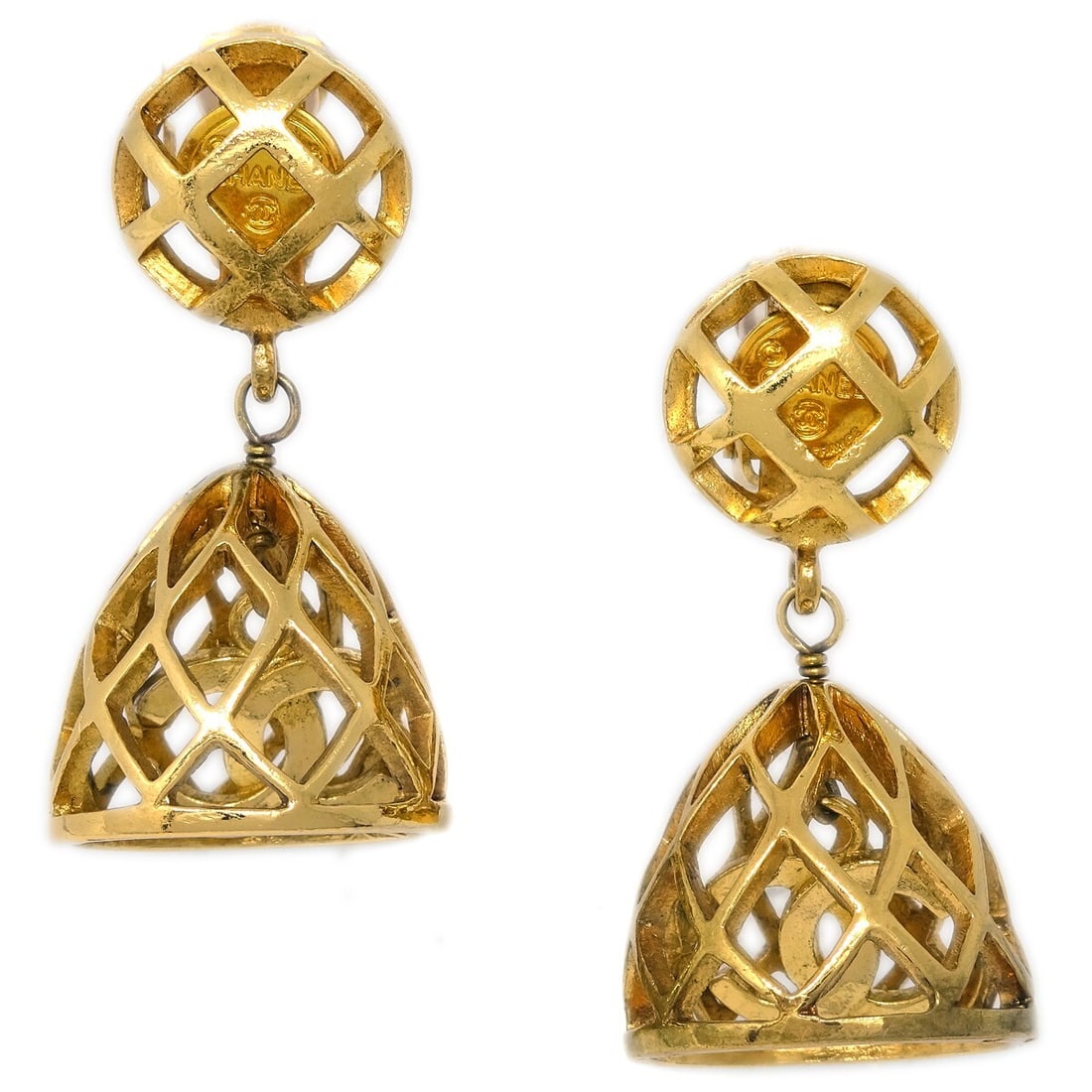 CHANEL Birdcage Button Clip-On Earrings Gold Plated France: CHANEL Birdcage Button Clip-On Earrings Gold Plated France Chanel clip-on dangle earrings in gold-plated metal with a birdcage-inspired design. Made in France, these earrings feature a button style an