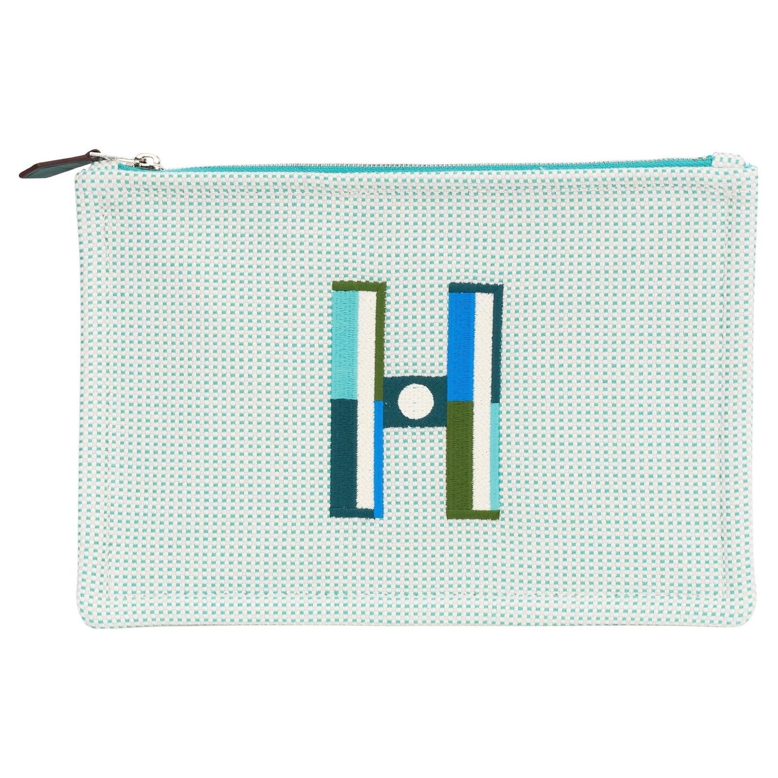 Hermes Faubourg Unisex Small Case Tricolor Canvas with Embroidery: Hermes Faubourg Unisex Small Case Tricolor Canvas with Embroidery Introducing the Hermes Faubourg Unisex Case Small, a stylish and functional accessory designed for modern living. This flat case featu