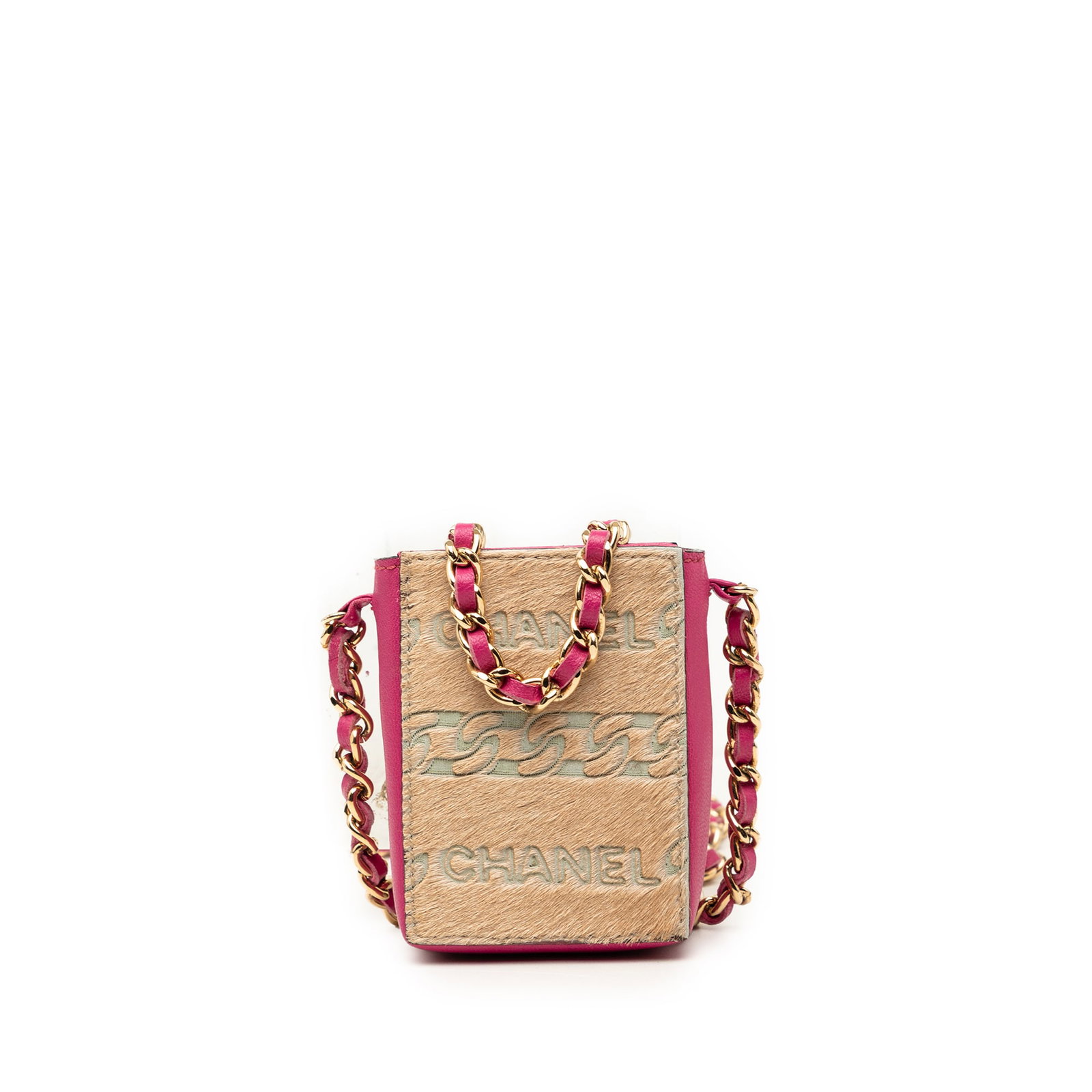Chanel beige lambskin pony hair cigarette case chain strap: Chanel beige lambskin pony hair cigarette case chain strap This Chanel cigarette case is crafted from luxurious lambskin leather and pony hair, featuring a beige body complemented by a leather-woven c