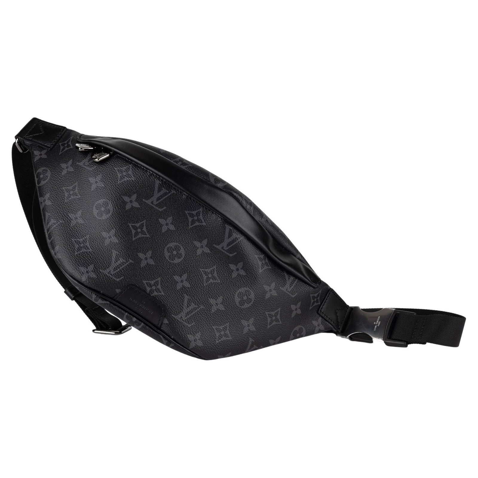 Louis Vuitton Black Monogram Bumbag with Dustcover and Box: Louis Vuitton Black Monogram Bumbag with Dustcover and Box Experience the perfect blend of style and functionality with this Louis Vuitton Black Monogram Bumbag. Crafted from high-quality monogram toi