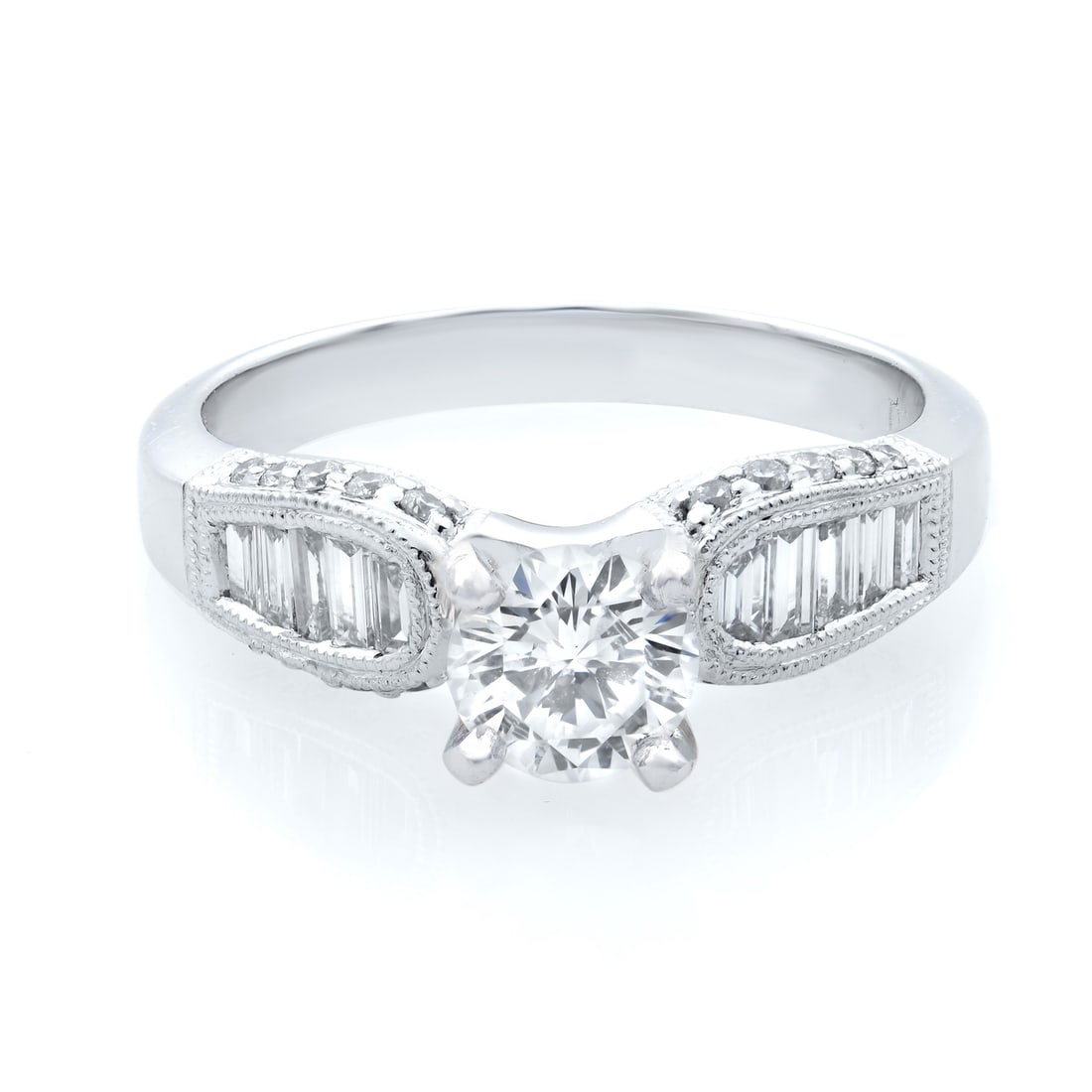 Rachel Koen 18K White Gold Diamond Engagement Ring 1.03Cttw Size 6.5: Rachel Koen 18K White Gold Diamond Engagement Ring 1.03Cttw Size 6.5 This exquisite Rachel Koen engagement ring features an elegant design crafted from 18K white gold. The ring is adorned with a stunn