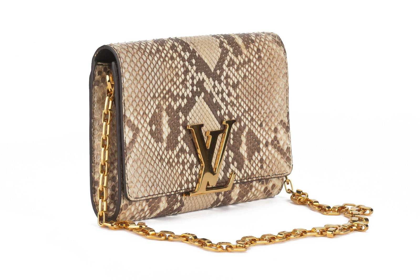 Louis Vuitton Beige Python Louise GM with Gold Hardware and Auth Certificate: Louis Vuitton Beige Python Louise GM with Gold Hardware and Auth Certificate This stunning Louis Vuitton Beige Python Louise GM bag is a luxurious accessory crafted from natural python leather. It fea