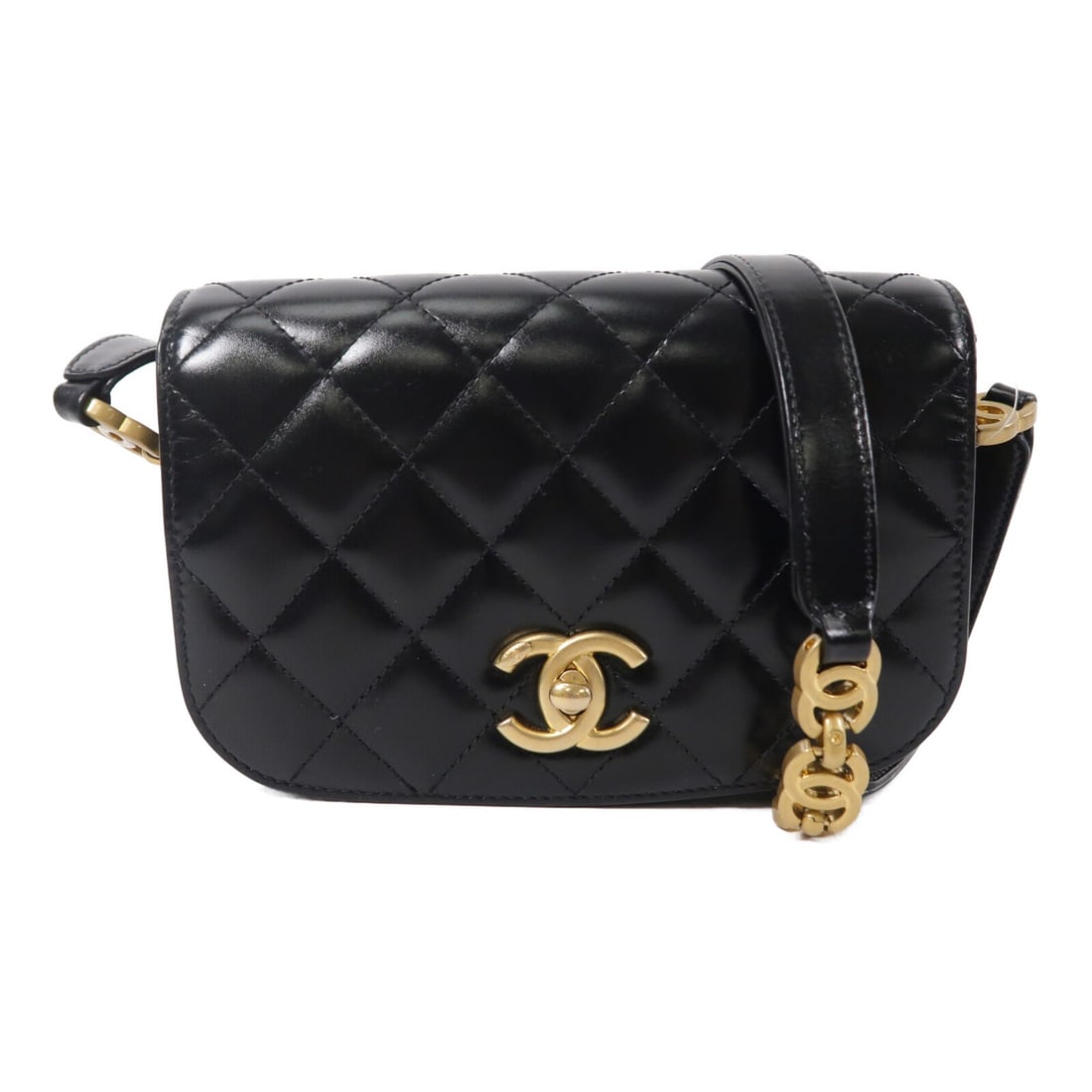 Chanel AS3402 CC Shoulder Bag Black Calfskin Suede GHW: Chanel AS3402 CC Shoulder Bag Black Calfskin Suede GHW Black CHANEL shoulder bag in calfskin leather and suede, model AS3402. It features a turn-lock closure and an interior with one open pocket and o