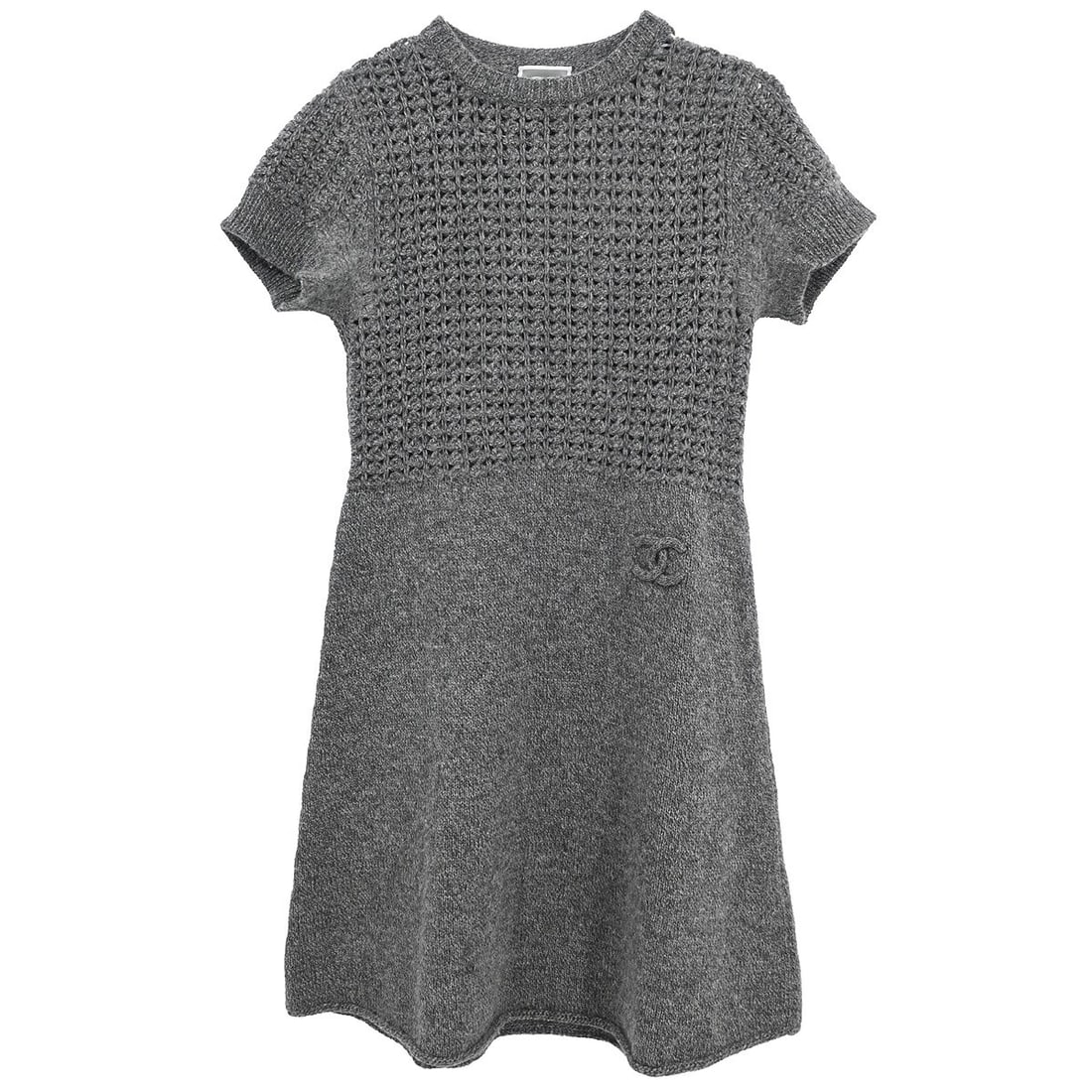 CHANEL Sport Line Gray Wool Cashmere Short Sleeve Dress Size 38: CHANEL Sport Line Gray Wool Cashmere Short Sleeve Dress Size 38 Chanel short sleeve dress in gray, designed in a casual one-piece style with a round neck and short sleeves. It is size 38 and made from