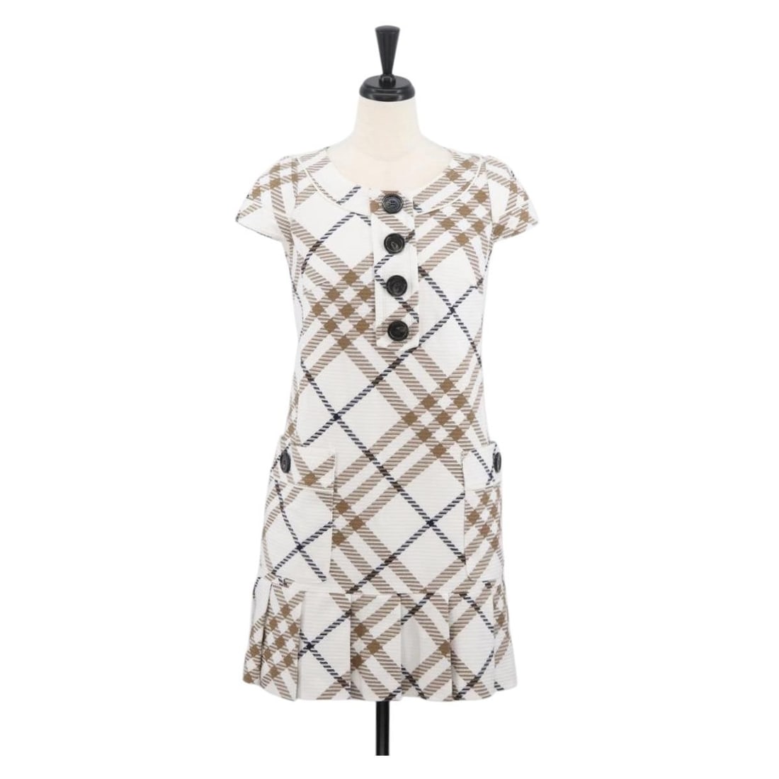 Burberry Nova Check Cotton Sleeveless Shirt Dress White: Burberry Nova Check Cotton Sleeveless Shirt Dress White Burberry sleeveless shirt dress in white cotton with Nova Check detailing. Made in Japan, this item is in excellent condition and is offered as 