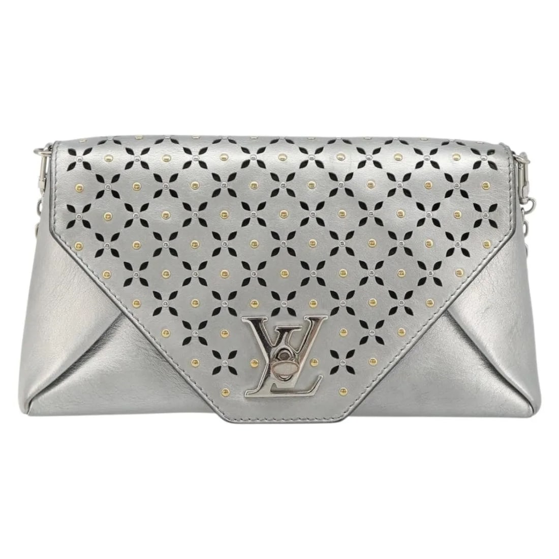 Louis Vuitton Love Note Leather Chain Clutch Silver: Louis Vuitton Love Note Leather Chain Clutch Silver Louis Vuitton Love Note Chain Clutch in silver leather. This women's clutch is made in France and presents in good overall condition, with slight ru