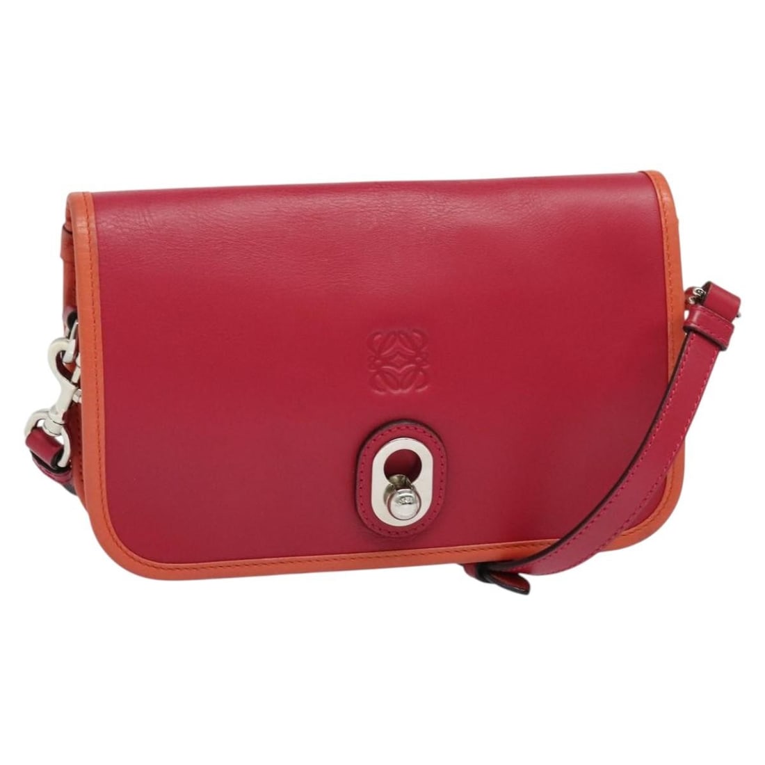 LOEWE Ines Pink Silver Leather Shoulder Bag Spain: LOEWE Ines Pink Silver Leather Shoulder Bag Spain LOEWE Ines shoulder bag in pink and silver leather, made in Spain. This women's shoulder bag features a compact silhouette with a shoulder strap drop 