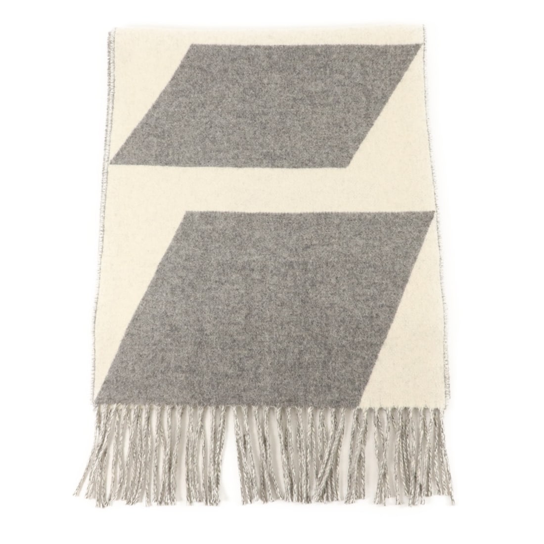HERMES Cashmere Gray Scarf 140cm x 30cm: HERMES Cashmere Gray Scarf 140cm x 30cm Hermes scarf in gray cashmere, measuring 140 cm x 30 cm (55.1 in x 11.8 in). The item is in very good AB condition and comes with no accessories. Specifications