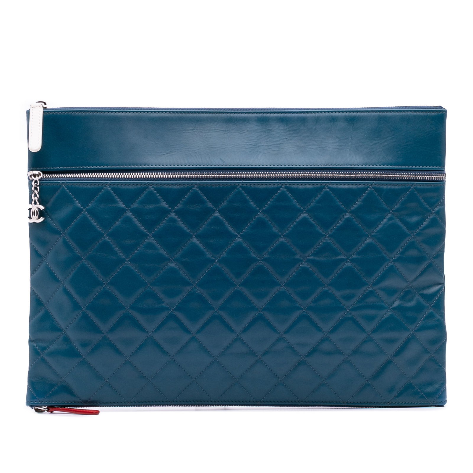 Chanel Blue Quilted Lambskin Multi Zip Case Clutch Italy: Chanel Blue Quilted Lambskin Multi Zip Case Clutch Italy Elevate your style with this Chanel Quilted Lambskin Multi Zip Case Clutch. Crafted from luxurious lambskin leather, this clutch features a chi