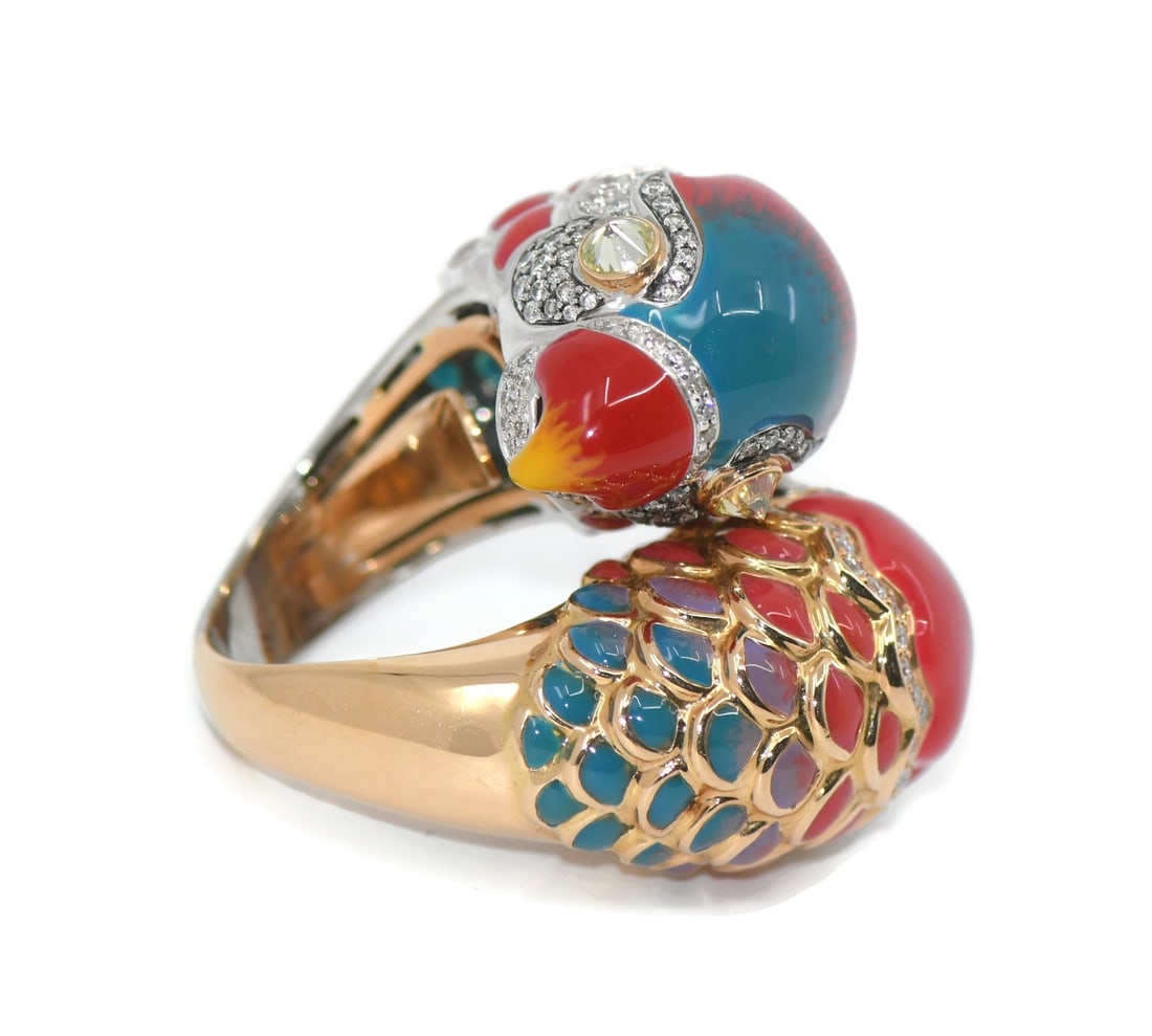 Zorab 18K Gold Parrot Ring with Diamond Enamel Size 6: Zorab 18K Gold Parrot Ring with Diamond Enamel Size 6 A Zorab ring featuring a parrot design with diamond and enamel details. Crafted in 18K multi-tone gold, this pre-owned ring is size 6 and weighs 3