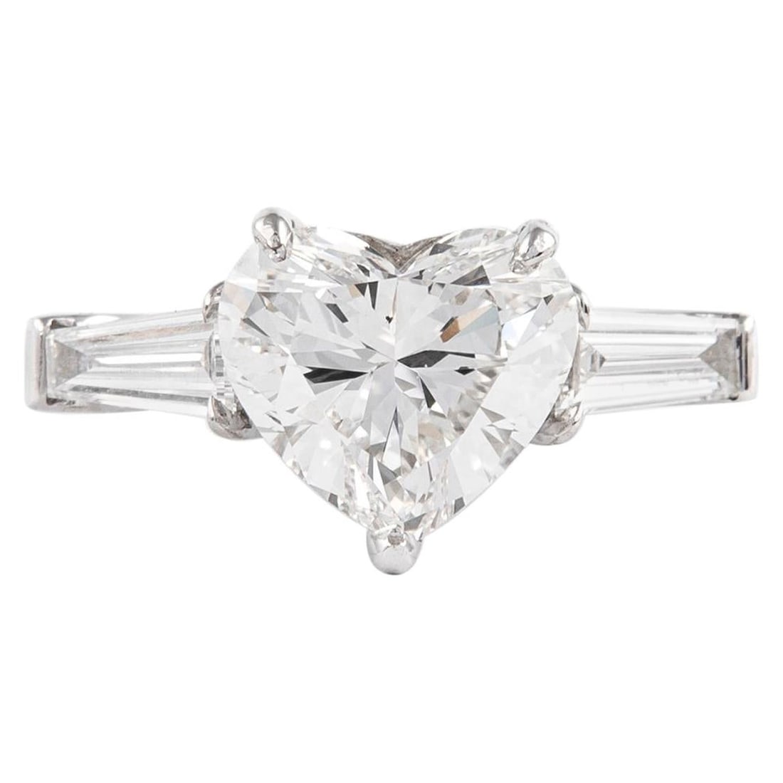 GIA Certified 3.04ct Heart Diamond Three-Stone Ring 18k White Gold: GIA Certified 3.04ct Heart Diamond Three-Stone Ring 18k White Gold Presenting a stunning three-stone engagement ring featuring a GIA certified 3.04 carat heart-shaped diamond at its center. Crafted in