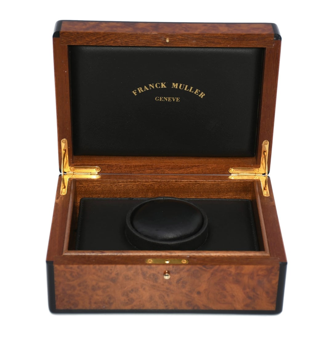 Authentic Franck Muller Presentation Box for Single Watch 9x6x4: Authentic Franck Muller Presentation Box for Single Watch 9x6x4 This Franck Muller presentation box is designed specifically for storing a single watch. Measuring 9 x 6 x 4 inches, this box is a perfe