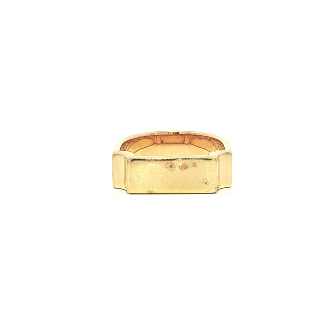 18k Yellow Gold Vermeil Monica Vinader Signature Band Ring 6mm: 18k Yellow Gold Vermeil Monica Vinader Signature Band Ring 6mm This Monica Vinader signature band ring is crafted in solid 18k yellow gold vermeil. It features a 6.2mm wide band with a 1.5mm rise off 