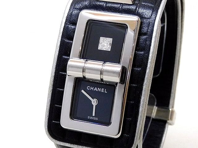 CHANEL H6947 Coco Code Ladies Watch Quartz Elegant Design: CHANEL H6947 Coco Code Ladies Watch Quartz Elegant Design Presenting the CHANEL H6947 Coco Code Wanted Ladies Watch, a luxurious wristwatch designed for elegance and style. This watch features a sleek