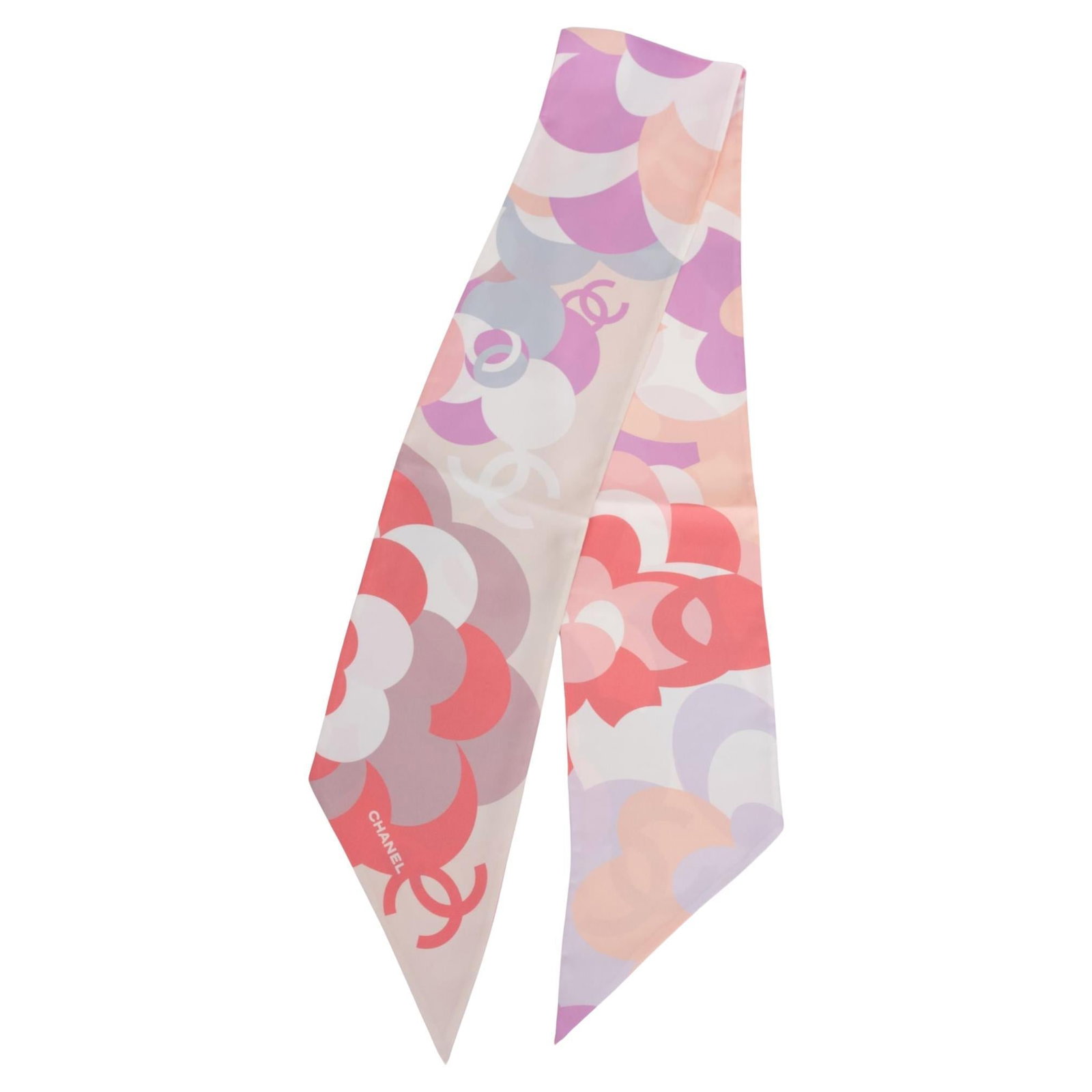 Chanel Rosa Pink Floral 100% Silk Maxi Twilly 6 x 62: Chanel Rosa Pink Floral 100% Silk Maxi Twilly 6 x 62 Introducing the Chanel New Rosa Pink Flowers Maxi Twilly, a luxurious accessory designed for versatile styling. This exquisite twilly is crafted fr