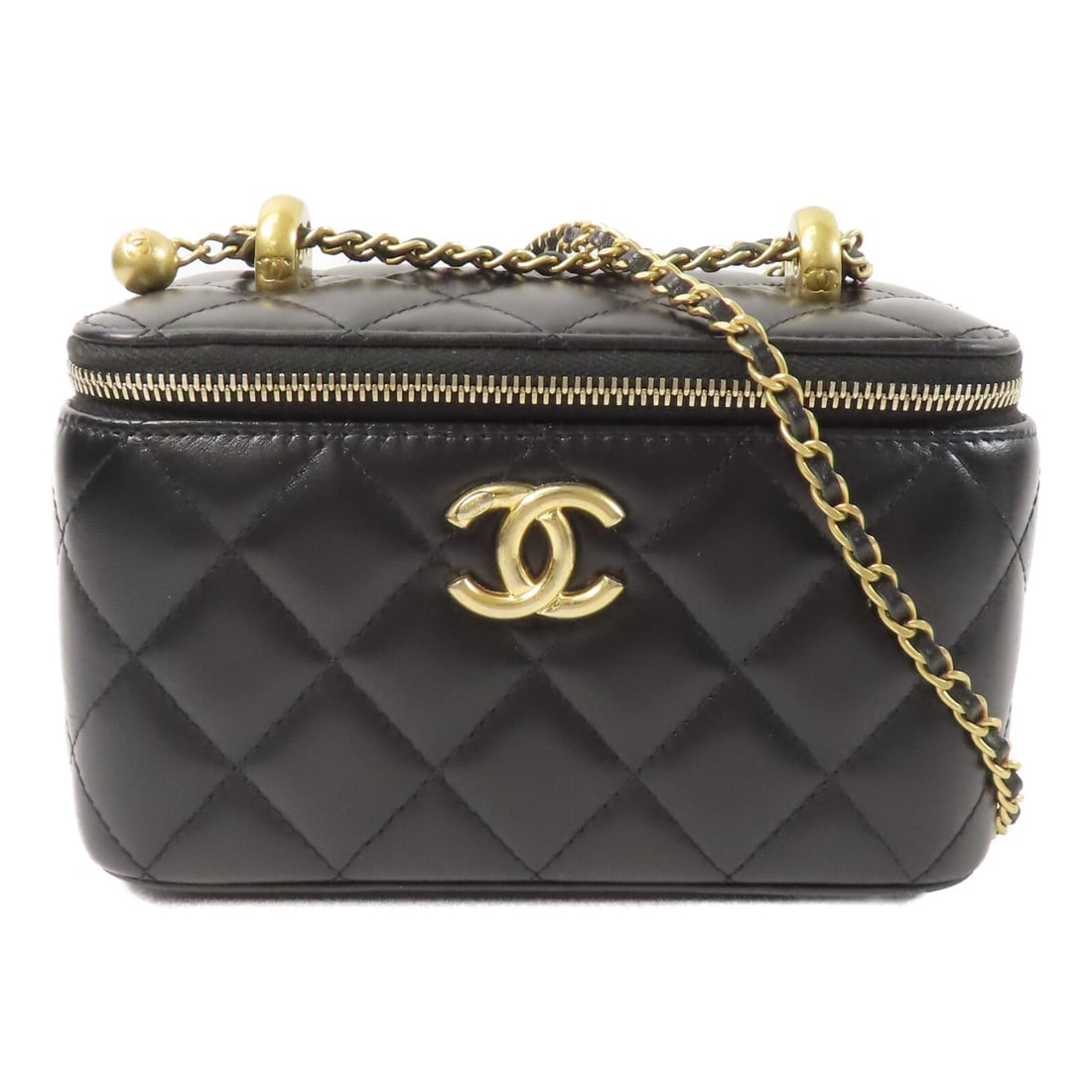 CHANEL CC Vanity Case Shoulder Bag Black Lambskin with GHW: CHANEL CC Vanity Case Shoulder Bag Black Lambskin with GHW CHANEL CC GHW Vanity Case Chain Shoulder Bag in black lambskin (sheep leather). This women's regular-size shoulder bag is made in France and 