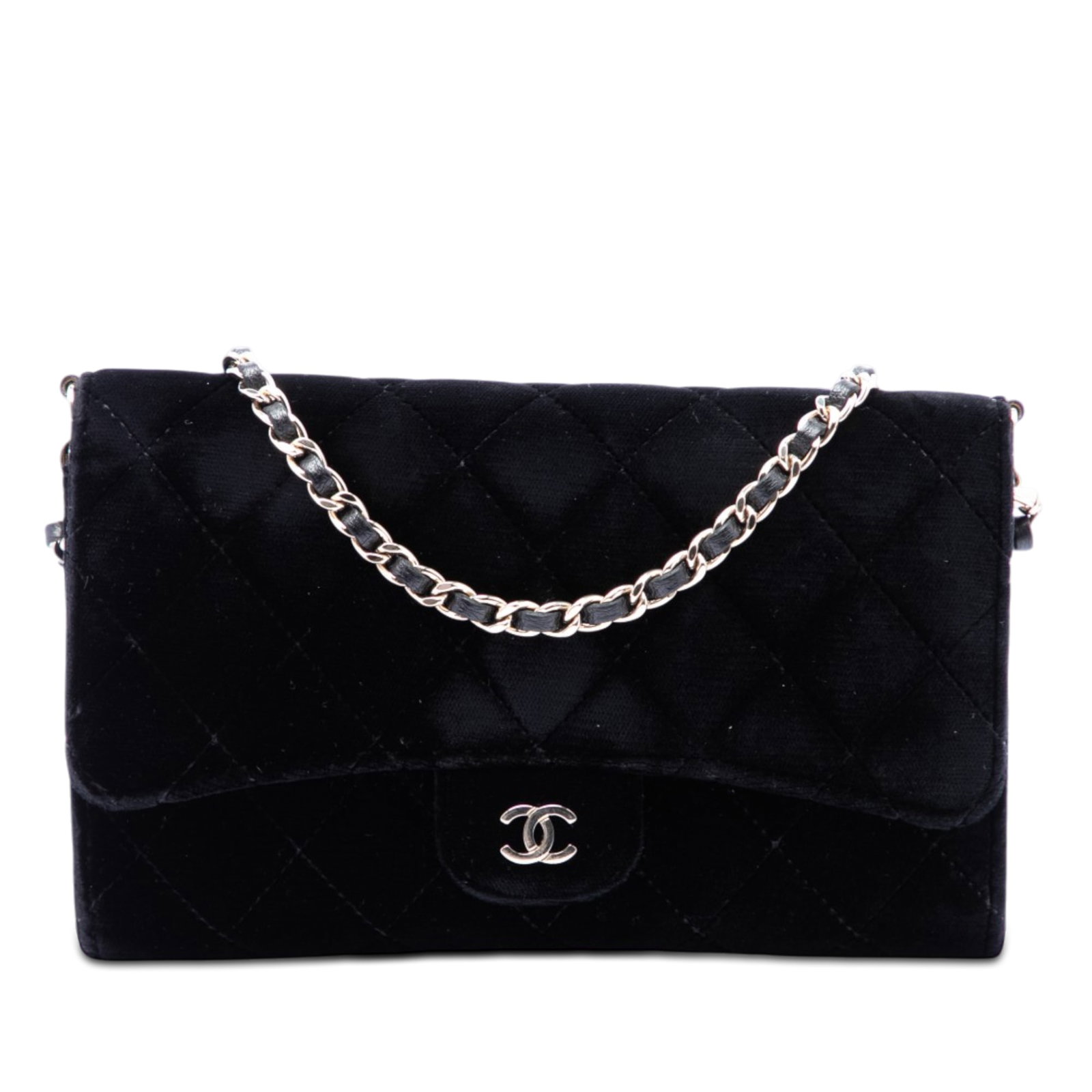 Chanel CC Quilted Velvet Wallet on Chain with Removable Strap: Chanel CC Quilted Velvet Wallet on Chain with Removable Strap Chanel CC Quilted Velvet Wallet on Removable Chain in black, made in Italy. It features a quilted velvet body, a leather woven chain shoul