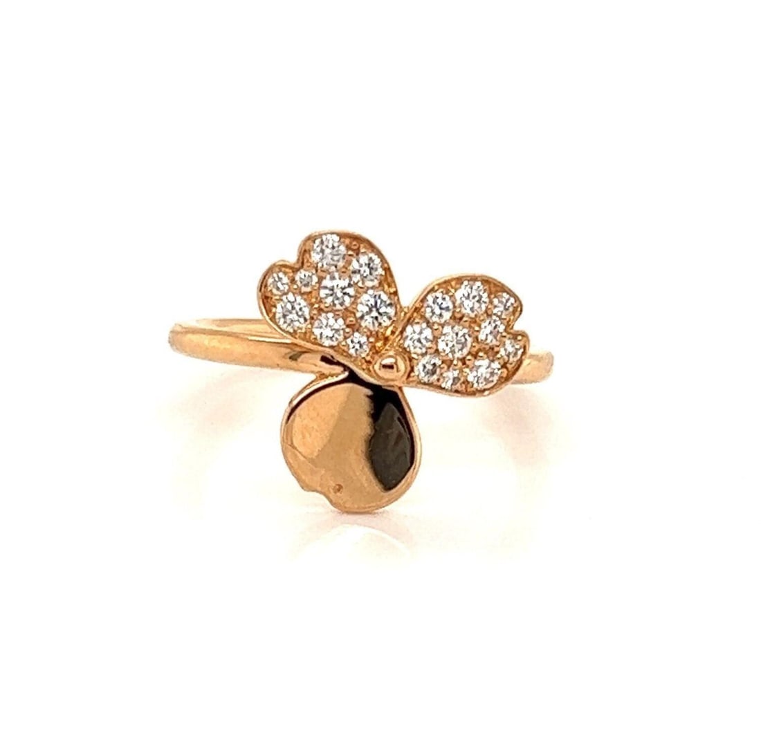18k Rose Gold Floral Ring Tiffany & Co. Paper Flowers Size 4: 18k Rose Gold Floral Ring Tiffany & Co. Paper Flowers Size 4 A Tiffany & Co. Paper Flowers floral diamond ring crafted in 18k rose gold. The design features a three-petal flower motif with diamond-set