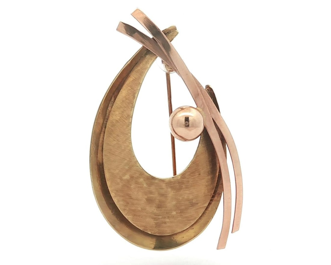 Vintage 14k Yellow Rose Gold Geometric Abstract Brooch Pin: Vintage 14k Yellow Rose Gold Geometric Abstract Brooch Pin This stunning Vintage Retro brooch showcases a striking combination of solid 14k yellow and rose gold in a unique space age geometric abstrac
