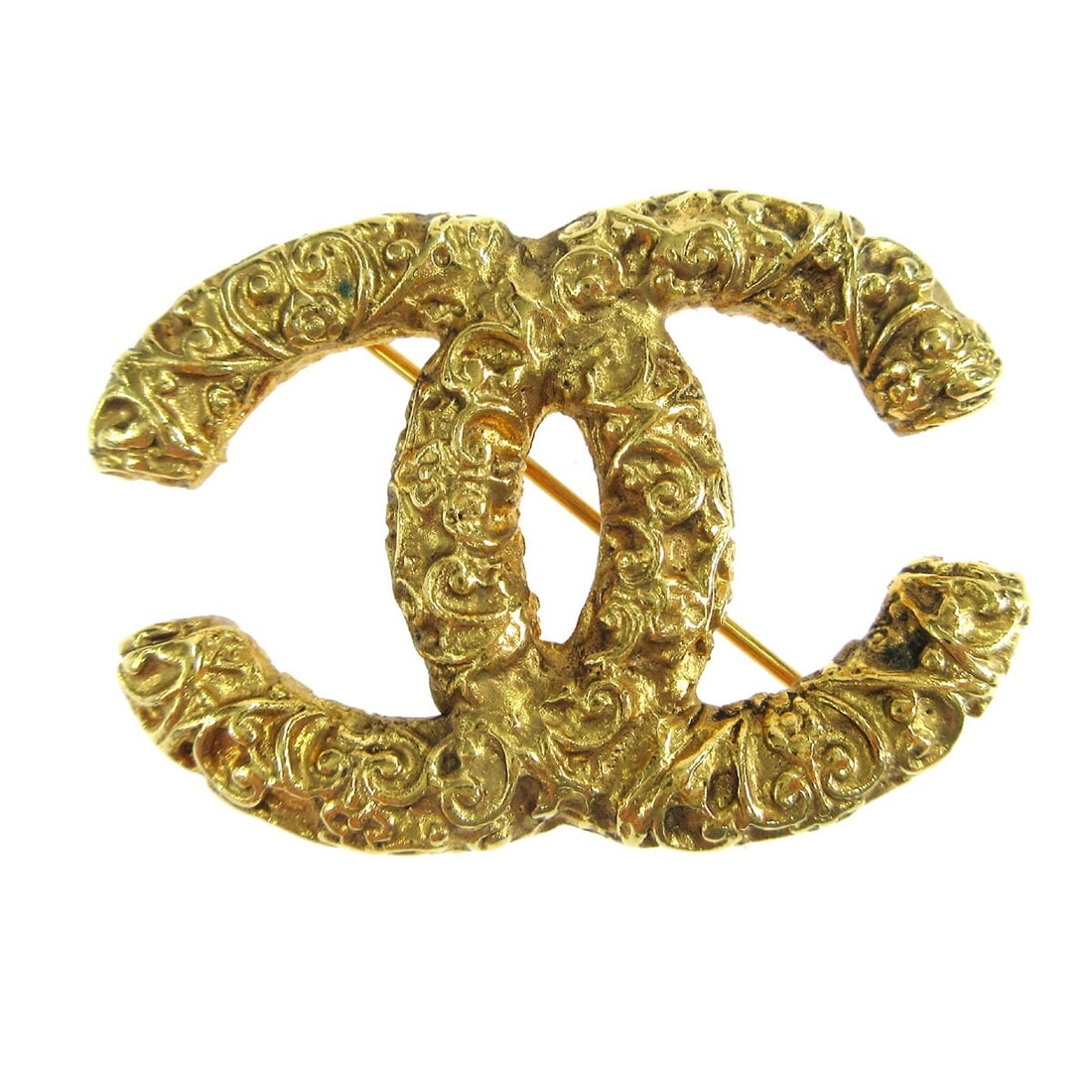 CHANEL 93A Gold Plated CC Logo Brooch Pin: CHANEL 93A Gold Plated CC Logo Brooch Pin Vintage Chanel CC logo brooch pin in gold-plated metal with ornate detailing. Made in France, this brooch is marked 93A and shows reasonable wear and tear wit