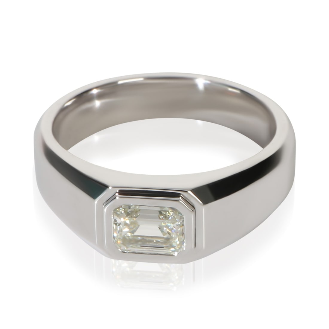 Tiffany Charles Men's Platinum Emerald Diamond Ring 1.04 ct Size 9.5: Tiffany Charles Men's Platinum Emerald Diamond Ring 1.04 ct Size 9.5 This Tiffany & Co. Charles Tiffany Men's Engagement Ring features a 1.04 carat emerald-cut diamond set in platinum. The diamond is 