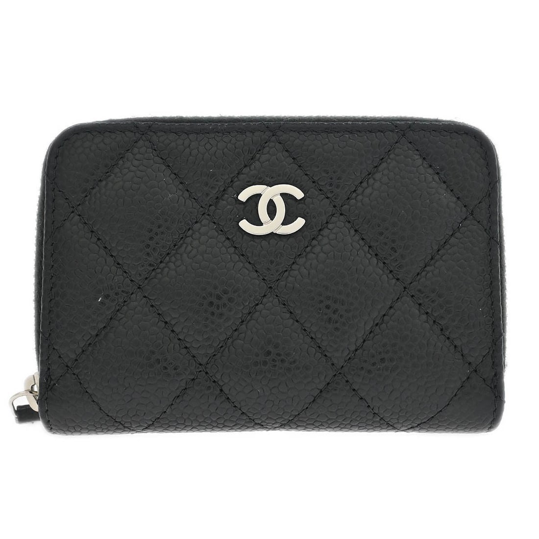 CHANEL Caviar Skin Coin Wallet Wristlet Black: CHANEL Caviar Skin Coin Wallet Wristlet Black Compact Chanel coin wallet in black caviar skin leather with a wristlet-style design. Made in Spain, this women's accessory includes an exterior pocket an