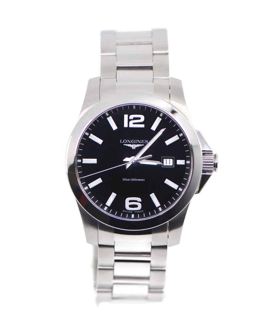 Longines Conquest L3.759.4 Stainless Steel Quartz Watch with Box: Longines Conquest L3.759.4 Stainless Steel Quartz Watch with Box This Longines Conquest wristwatch combines elegance with precision. Featuring a robust stainless steel case and band, this timepiece bo