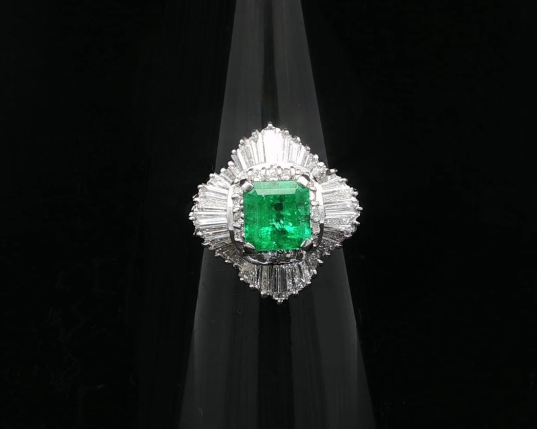 Platinum 2.93ct Emerald Diamond Ballerina Cocktail Ring: Platinum 2.93ct Emerald Diamond Ballerina Cocktail Ring This stunning ballerina ring features a captivating natural square step-cut emerald at its center, measuring 6.8x6.5mm and weighing 1.54ct. The 