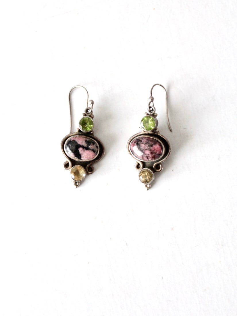 Vintage Sterling Silver Rhodonite Drop Earrings with Crystals: Vintage Sterling Silver Rhodonite Drop Earrings with Crystals Enhance your jewelry collection with these Vintage Rhodonite Drop Earrings. Featuring striking pink and black rhodonite stones elegantly s