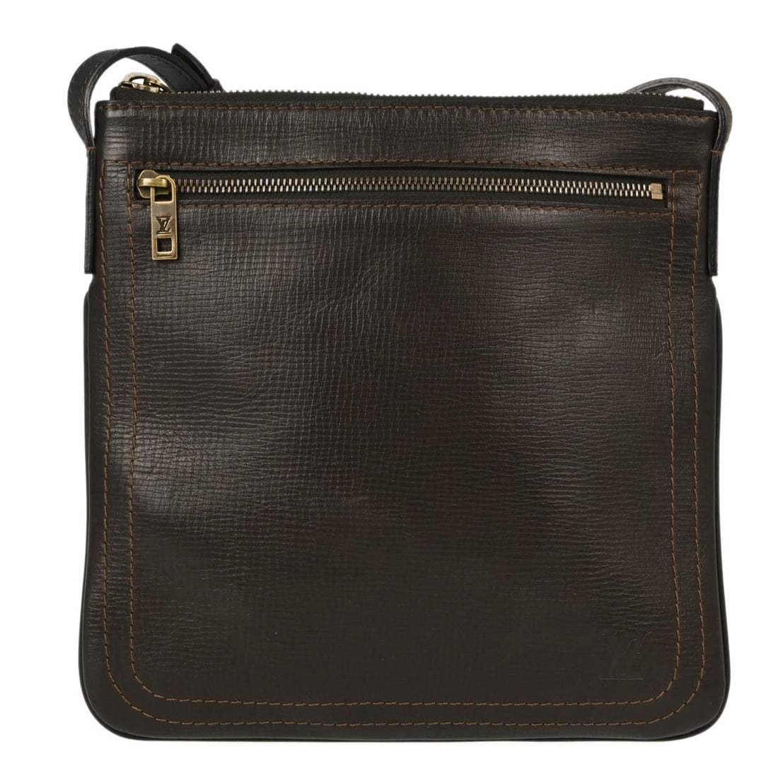 Louis Vuitton Pochette Shawnee Utah leather crossbody in brown M93452: Louis Vuitton Pochette Shawnee Utah leather crossbody in brown M93452 Louis Vuitton Pochette Shawnee crossbody bag in brown Utah leather with an Alcantara lining. This medium bag features a zip closur