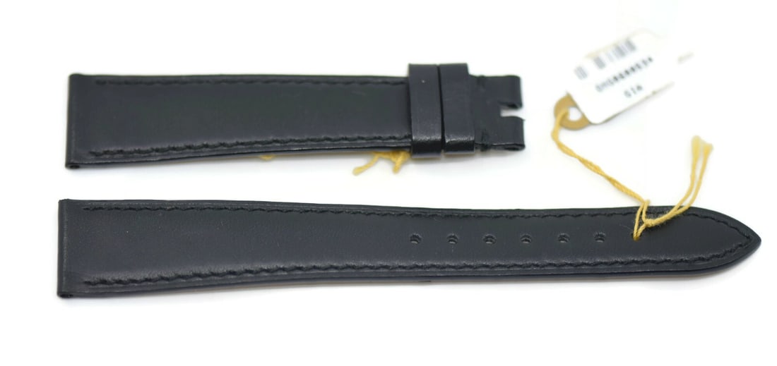 Authentic Omega 17mm Black Leather Wristwatch Band: Authentic Omega 17mm Black Leather Wristwatch Band Enhance your timepiece with this authentic Omega Black Leather Strap. Crafted from high-quality leather, this wristwatch band features a sleek black 